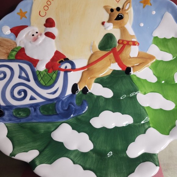 LENOX Rudolph The Red Nosed Reindeer Embossed Cookies For Santa Plate - Picture 4 of 6